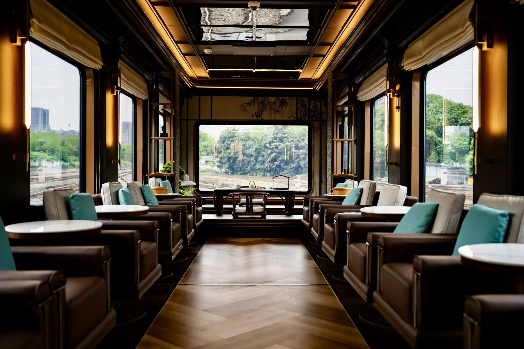 Shared seating in the Jinji observation car
